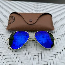 Blue/Gold Aviator Ray Ban! 
