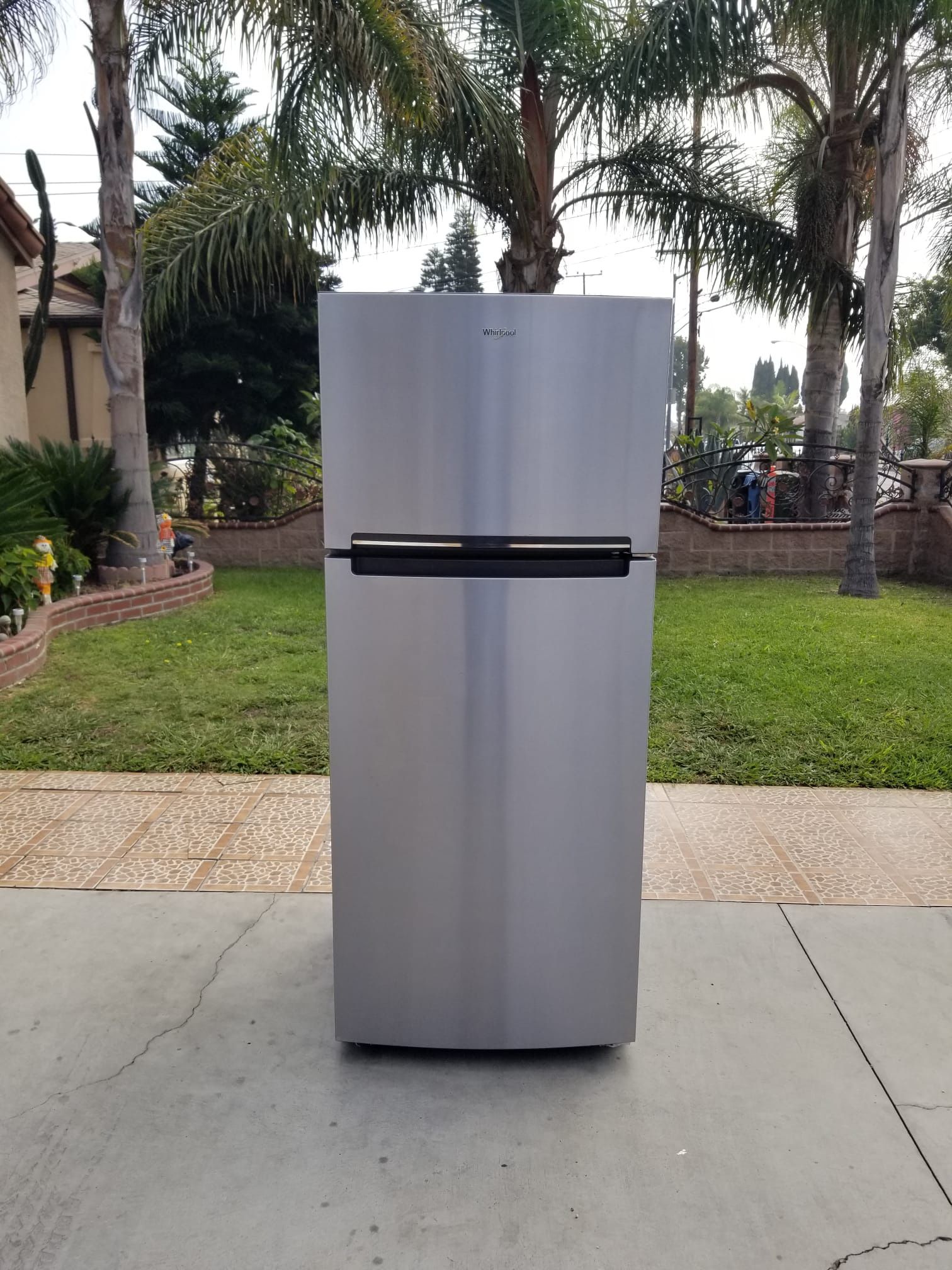 Whirlpool Refrigerator Stainless Steel 18cu Ft 28x29x68ππ4 MONTHS WARRANTY
