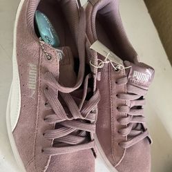 Puma Women’s Shoes Size 7
