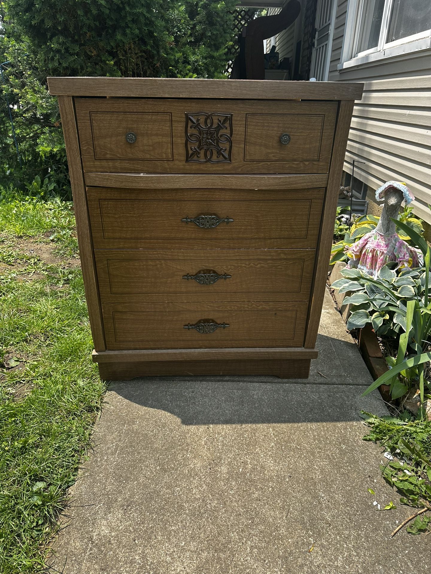 antic vintage dresser
