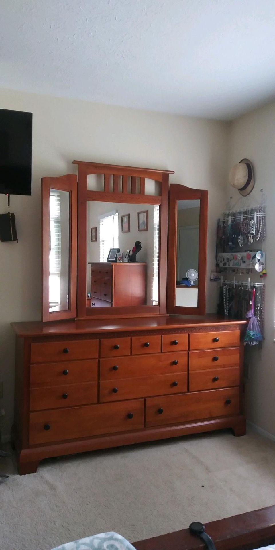 Dresser and mirror set