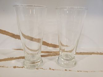 Lot of 2 Beer Pilsner Glasses Clear Glass Thick Restaurant Quality Unbranded Kitchen Bar Drinking 