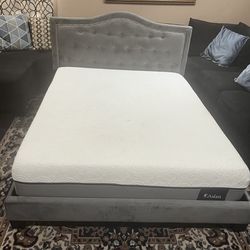 Beautiful Queen Bed With Good Mattress Memoryfoam