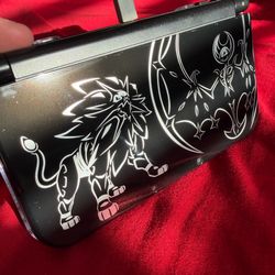 “NEW” NINTENDO 3DS XL SOLGALEO LUNALA CONSOLE WITH CASE/CHARGER
