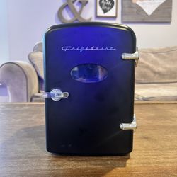 Frigidaire Black Mini Fridge 