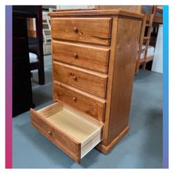 Dresser/ Five drawers dresser