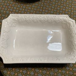 Vintage Cwc White Ceramic Rectangular Raised Leaf Patterned Serving Dish From Italy 