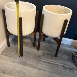2 Pot Planter(give me an offer)