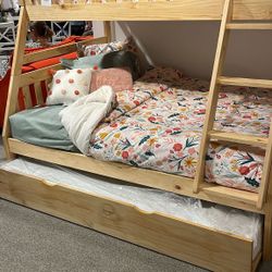 👉Bartly Natural Pine Twin/Full Bunk Bed With Twin Trundle$20 Down Payment and delivery available 