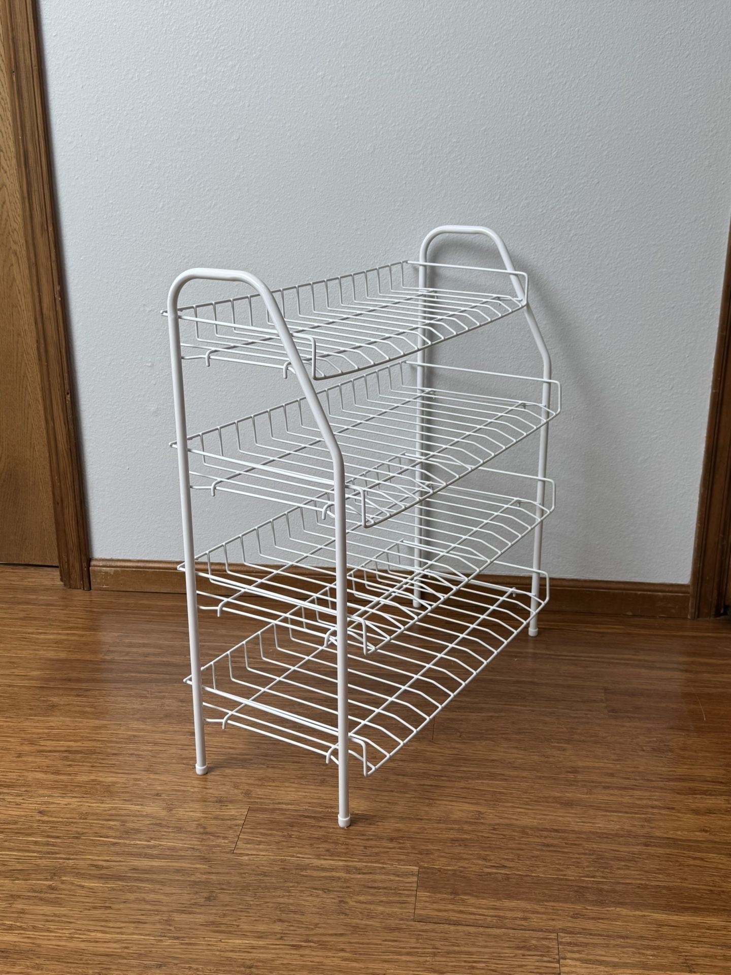 Rubbermaid 4 Tier Wire Shoe Rack