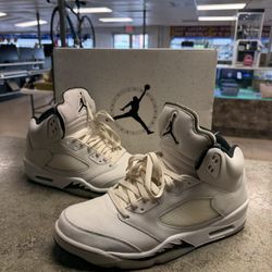 Jordan’s Retro 5 Size 13