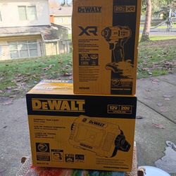 DeWalt 20vMax Brushless 1/4 3 Speed Impact Driver/DeWalt Compact Task Light 