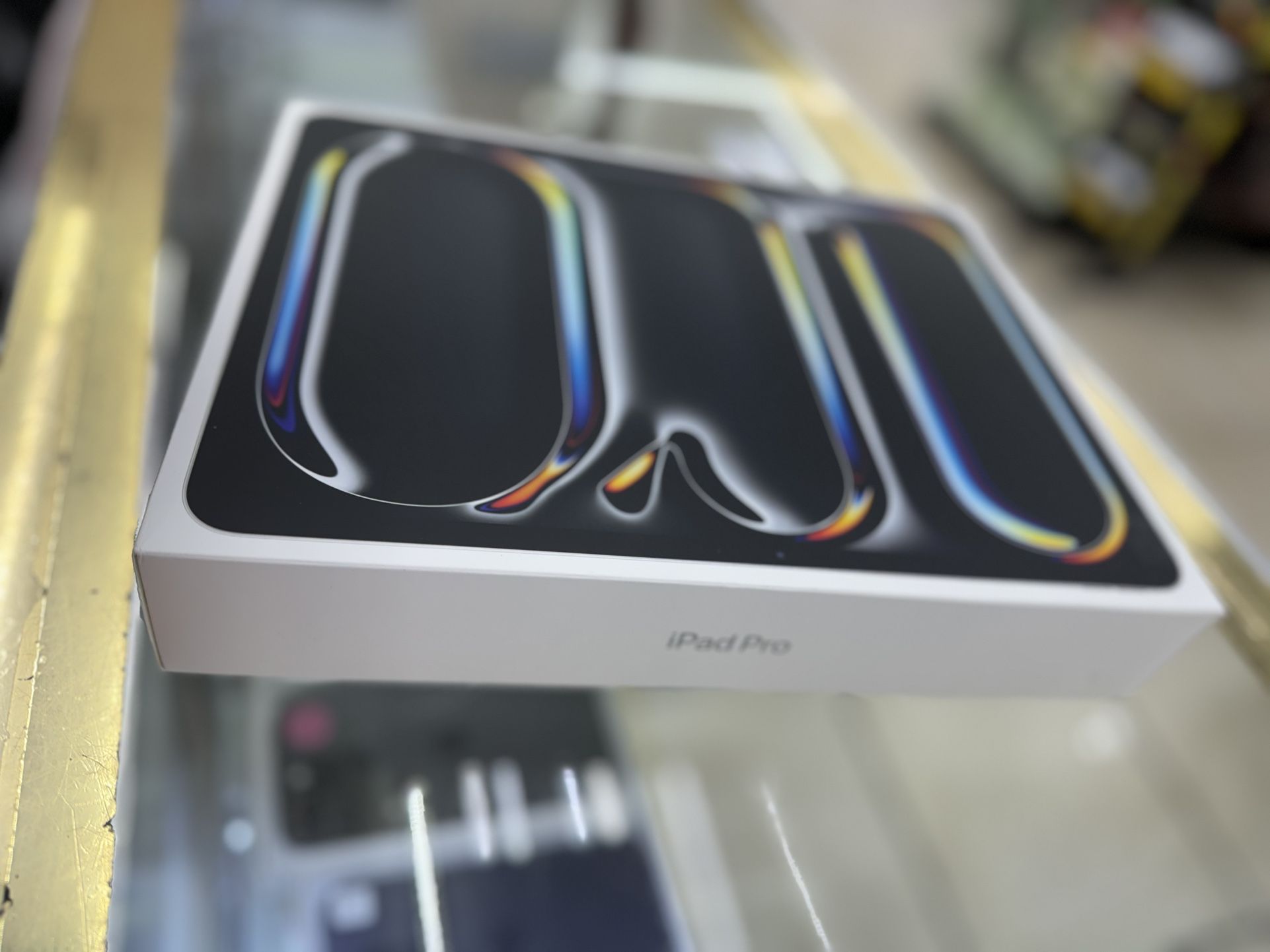 Brand New I Pad Pro 13 Inch Latest Model-256gb -wifi π±π±βοΈπ·π₯on Sale π₯π±π±π·βοΈ