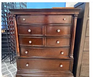 Dark Wood 7-Drawer Chest of Drawers