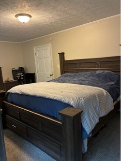 Wooden King size Bedroom Set with storage