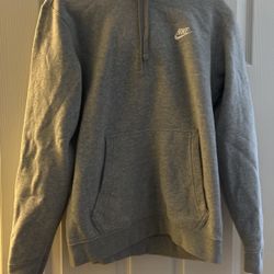 Men’s Nike sweatshirt, size medium