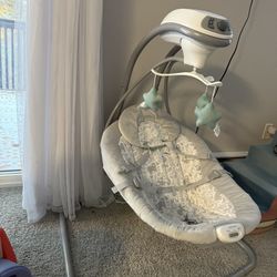 Greco Infant Swing With Mobile 