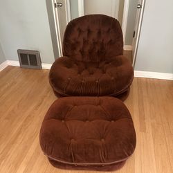 Mid-century modern velvet chair