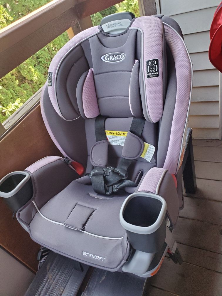 Graco Extend2Fit car seat