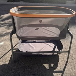 Maxi Cosi Iora Bassinet