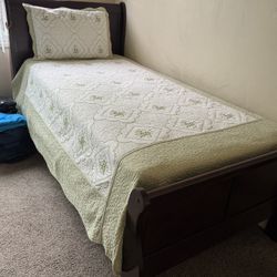 Twin Size Bed Comes With Mattress And Box Each For $400