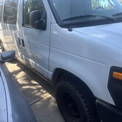 Ford E 150
