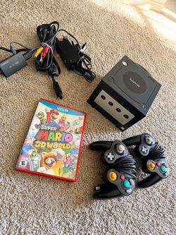 Nintendo GameCube Console Bundle with Controllers