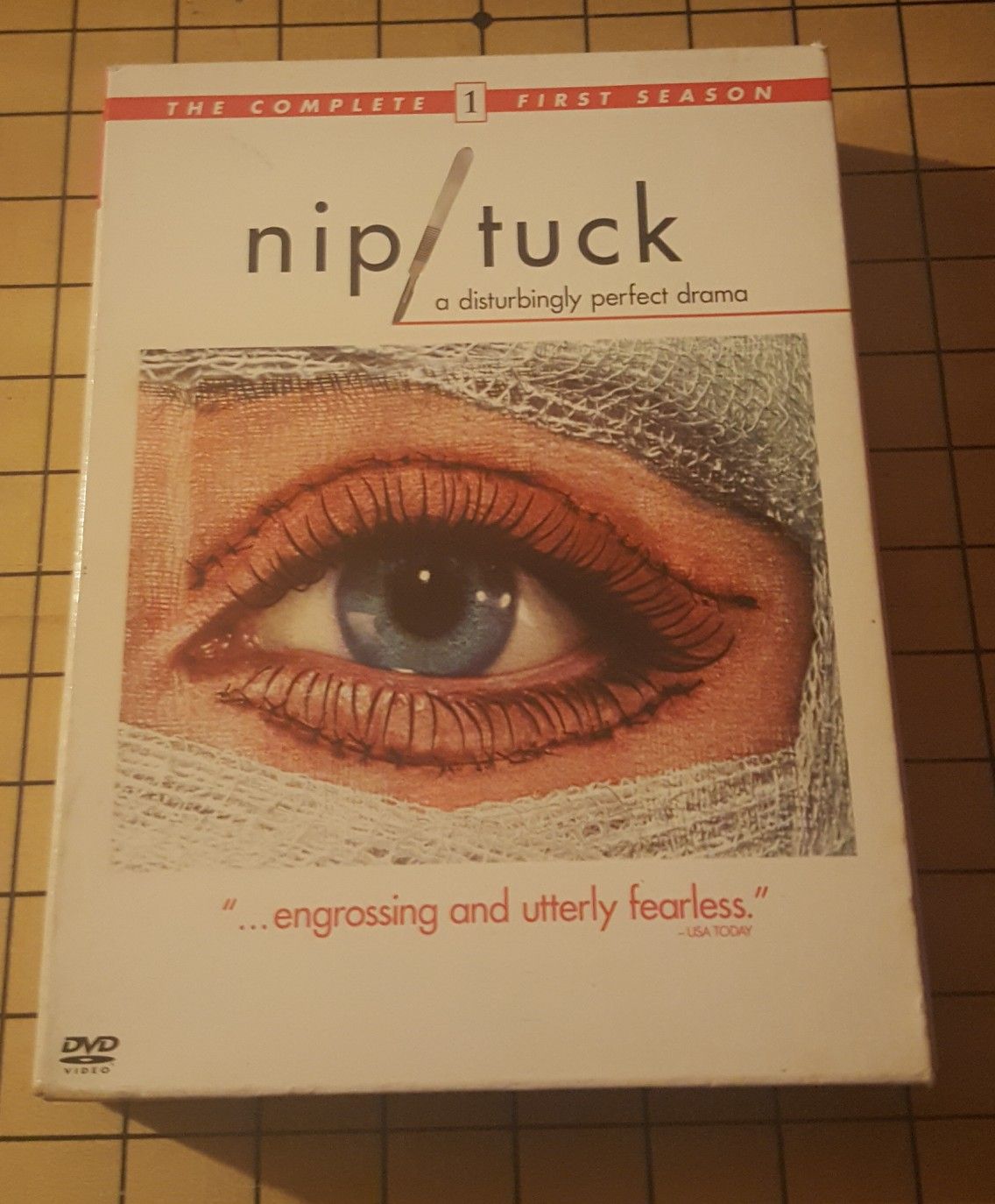 NIP/TUCK SEASON ONE DVD SET