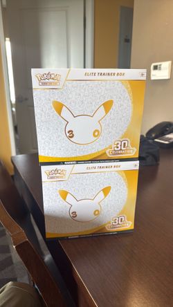 Pokemon 30th celebration ETB