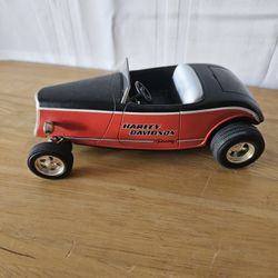 Harley Davidson racing 1934 Ford street rod die-cast replica. 6"