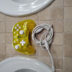 Nintendo switch plug in controller