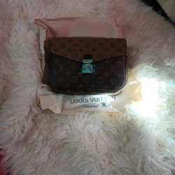 Cross Body 