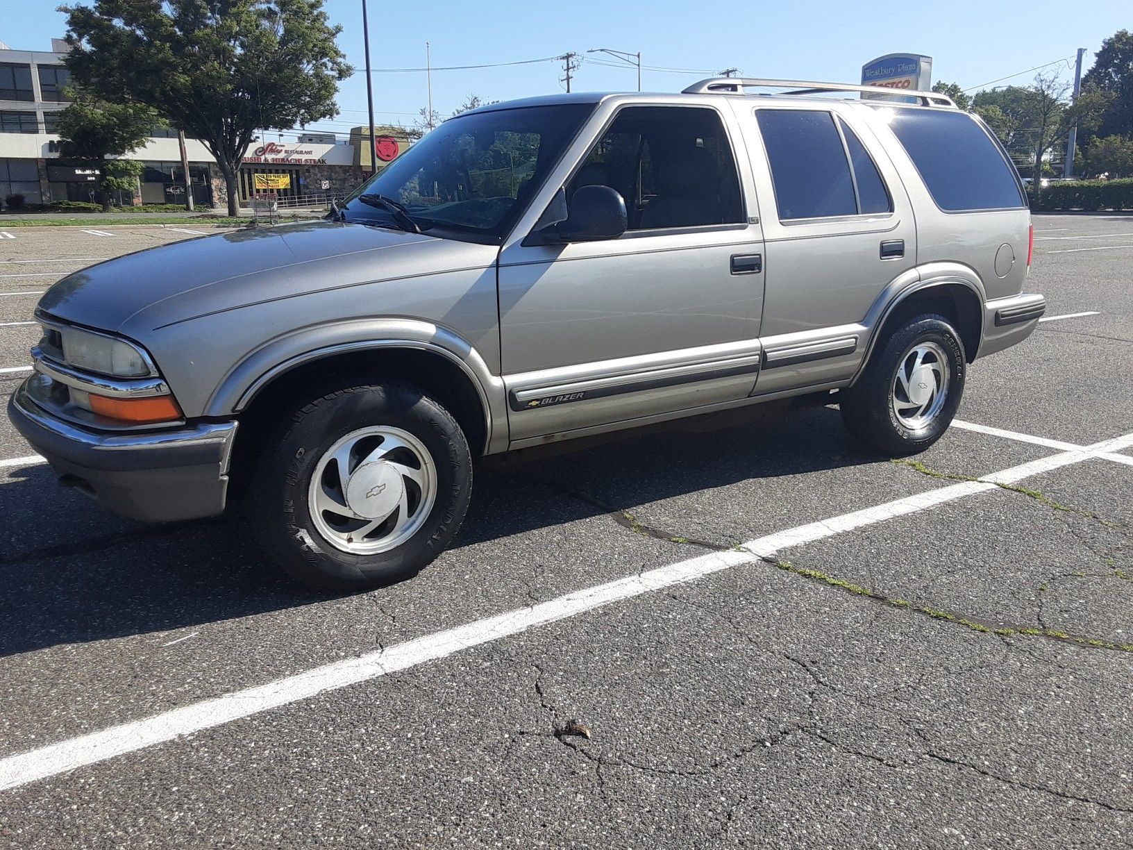 1998 CHEVY BLAZER LT 4WD ONLY 119K !!