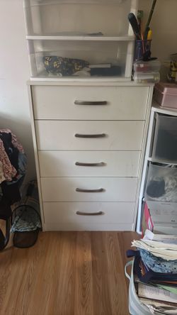 Dresser