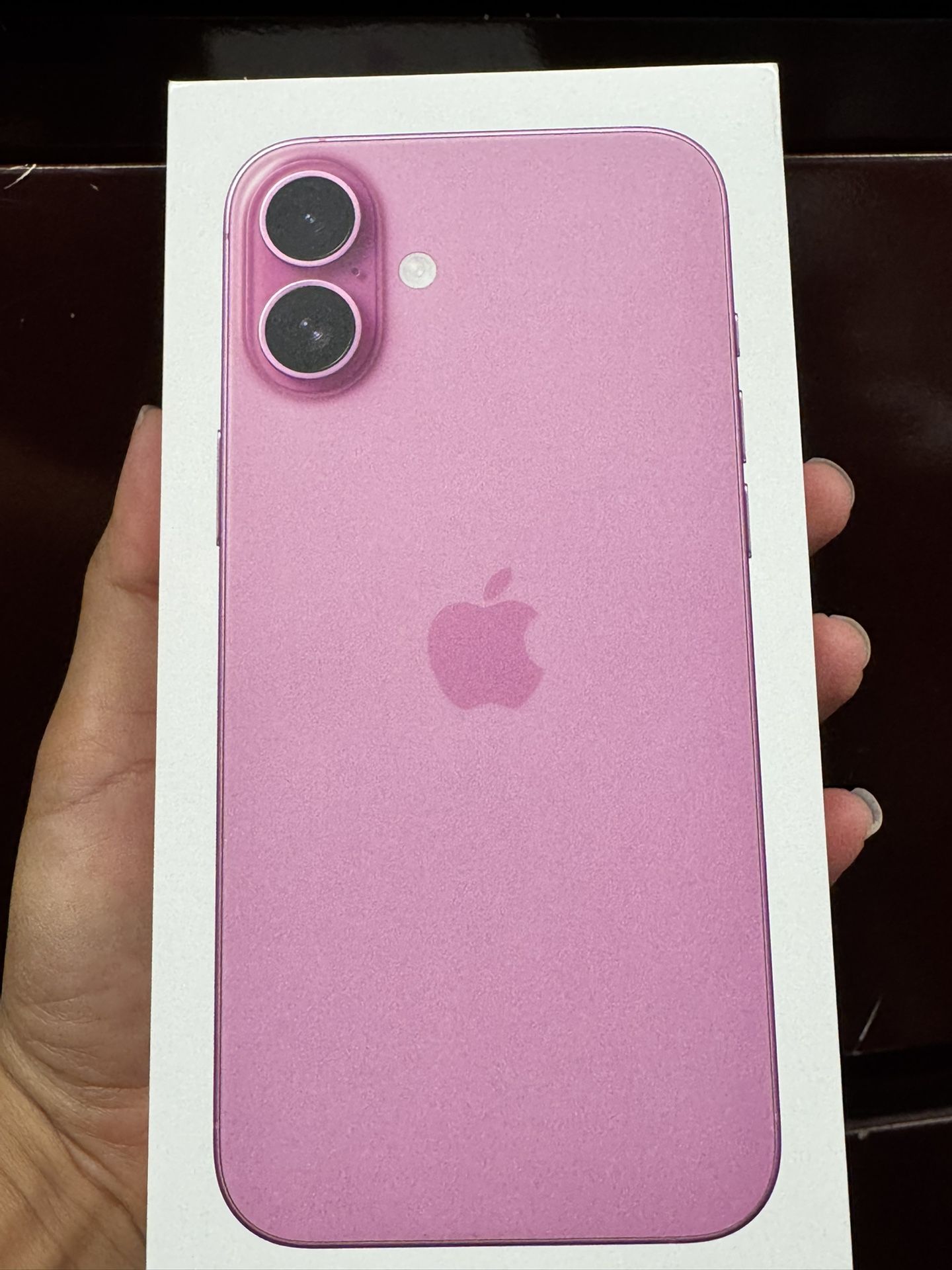iPhone 16 Plus