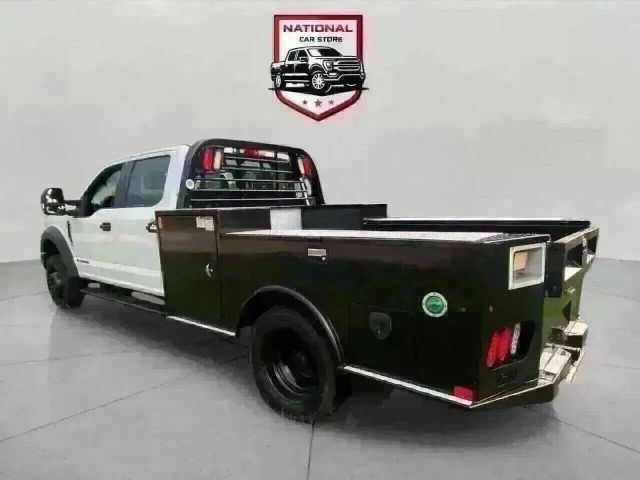 2017 Ford F550 Super Duty Crew Cab & Chassis