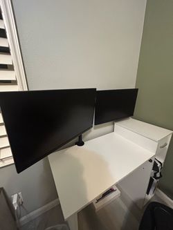 Samsung 27” & 24” Dual Monitor Setup + Dual Arm