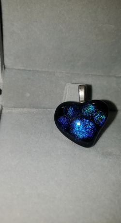Handmade dog paw glass necklace (deep blue)