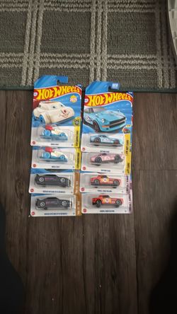 Lot of 8 Hotwheels