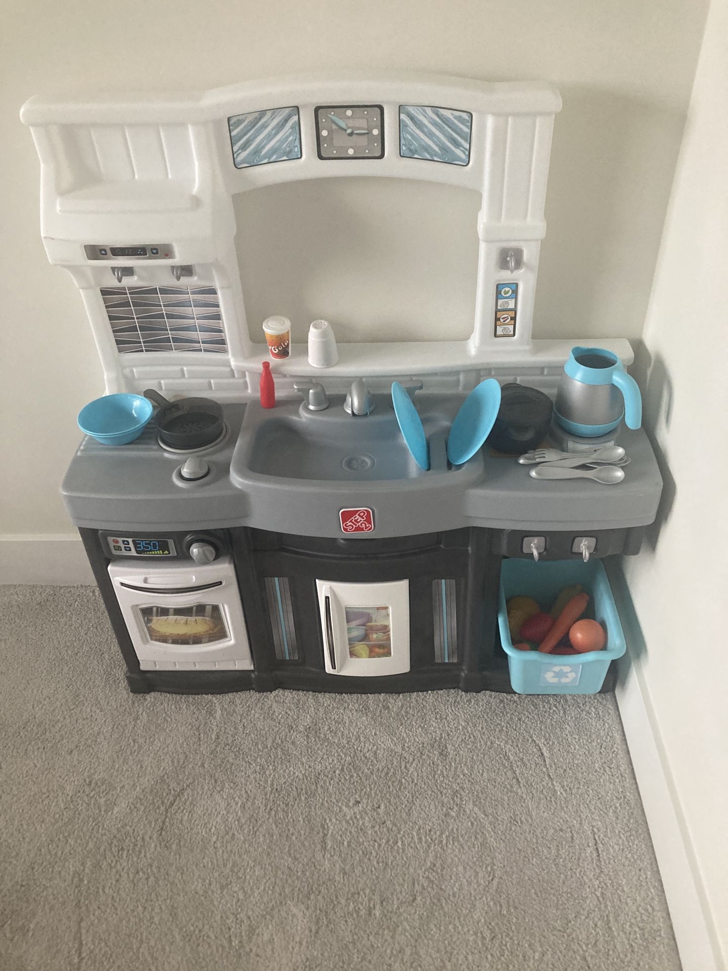 Kids Kitchen - Step2