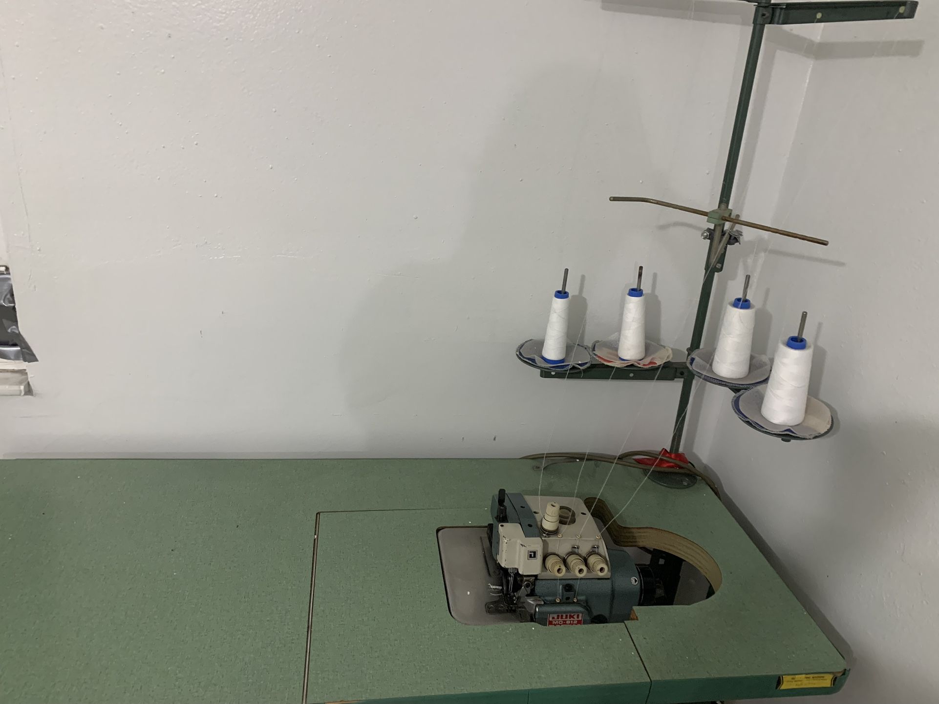 sewing machine or Over lock