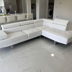 SECTIONAL COUCH  🆕️ 