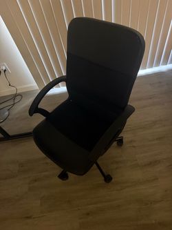 Desk chair