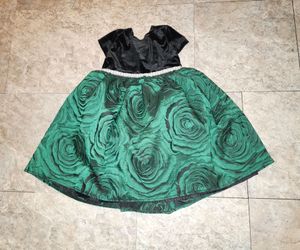 Burberi boulevard toddler 4t holiday dress