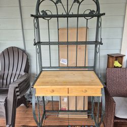 Bakers Rack, Good Condition 
