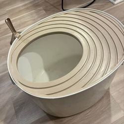 Dome Litter Box With Scoop