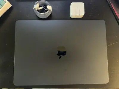 Apple - Refurbished MacBook Air 15" Laptop - M2 chip - 8GB Memory - 256GB SSD - Midnight