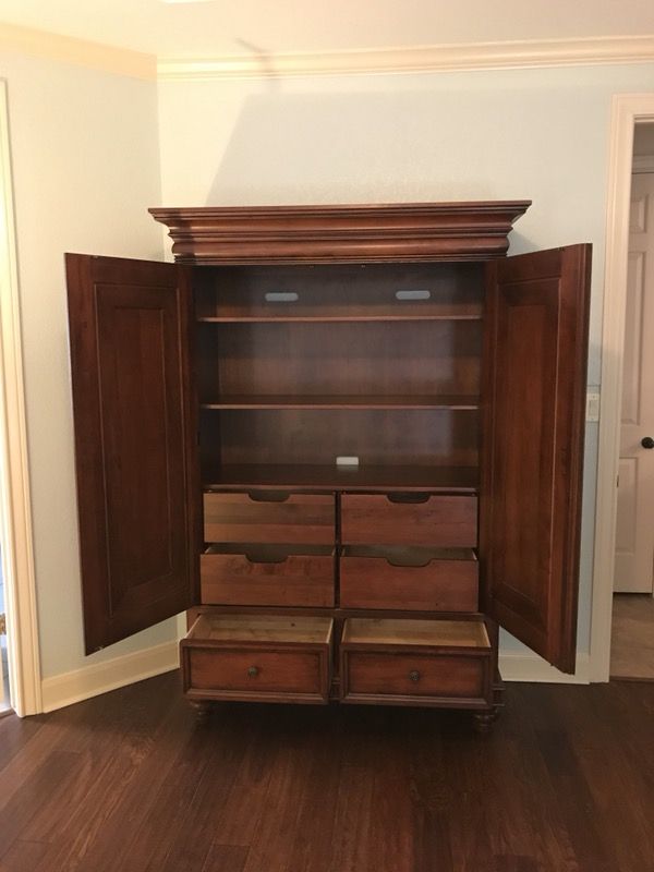 Ethan Allen Calvin Armoire Furniture In San Antonio Tx Offerup