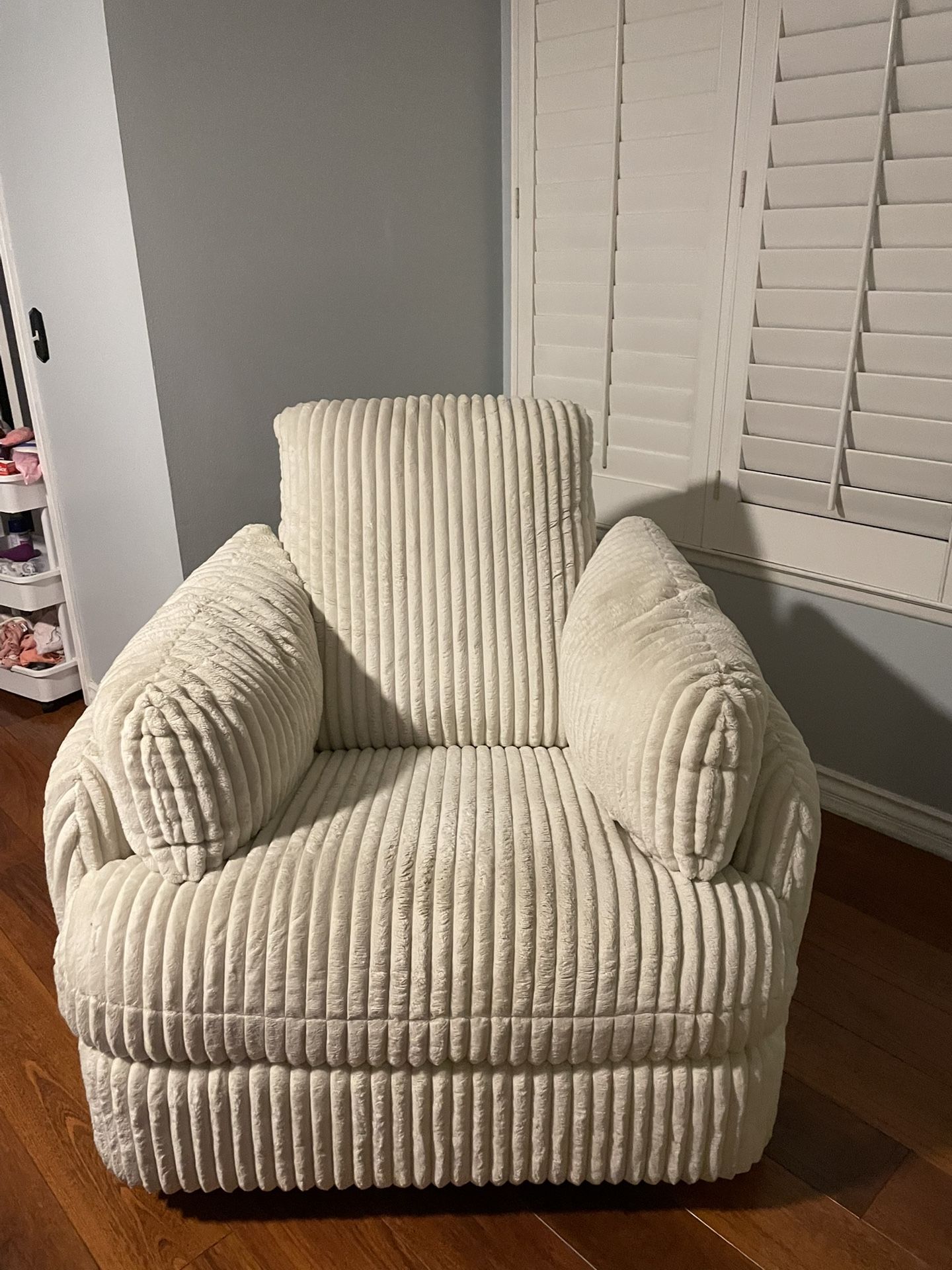 Off White Ashleys Furniture Recliner Chair!!