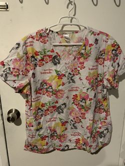XL Scrubs Tops / Chip and Dale and De Seuss